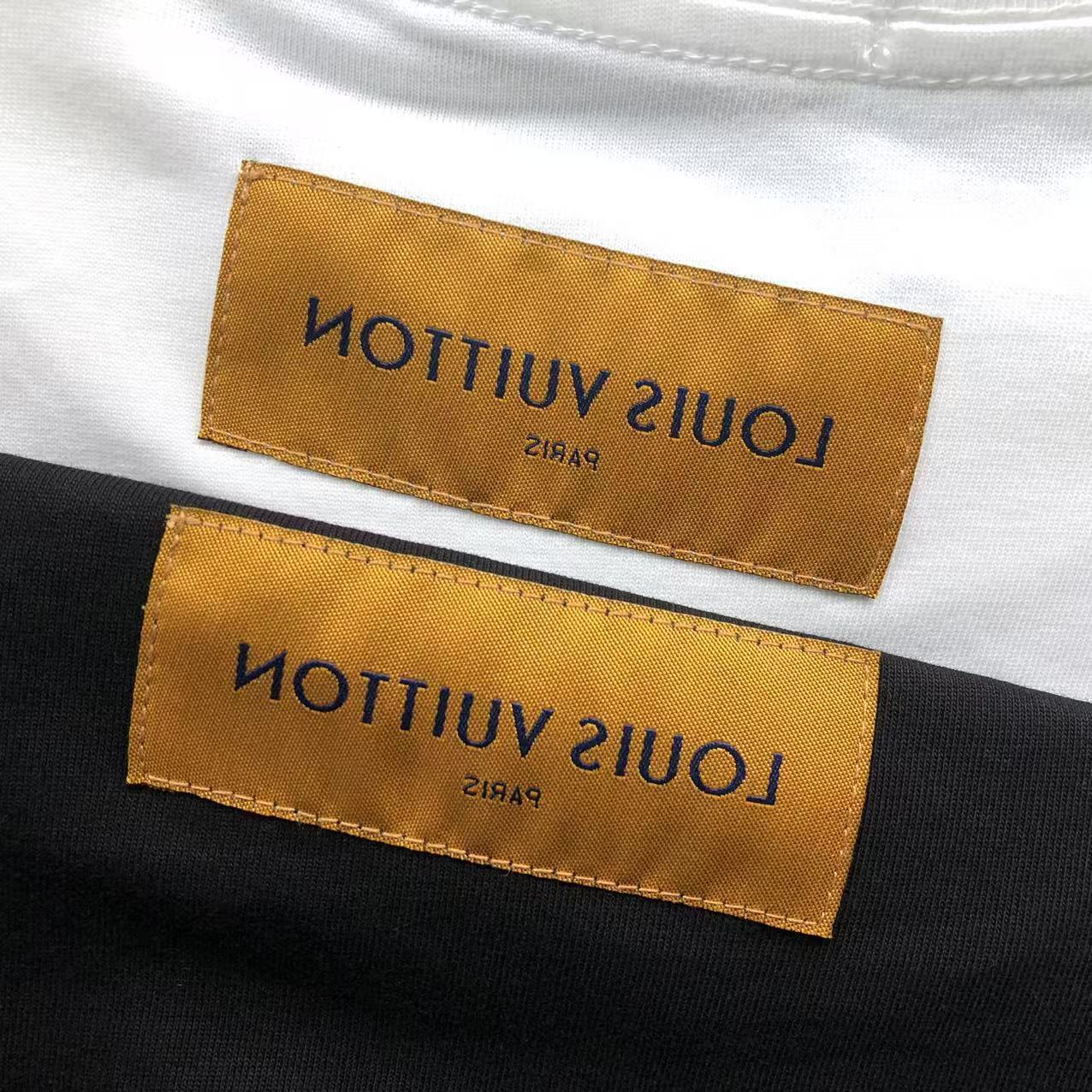 T-shirt - Louis Vuitton
