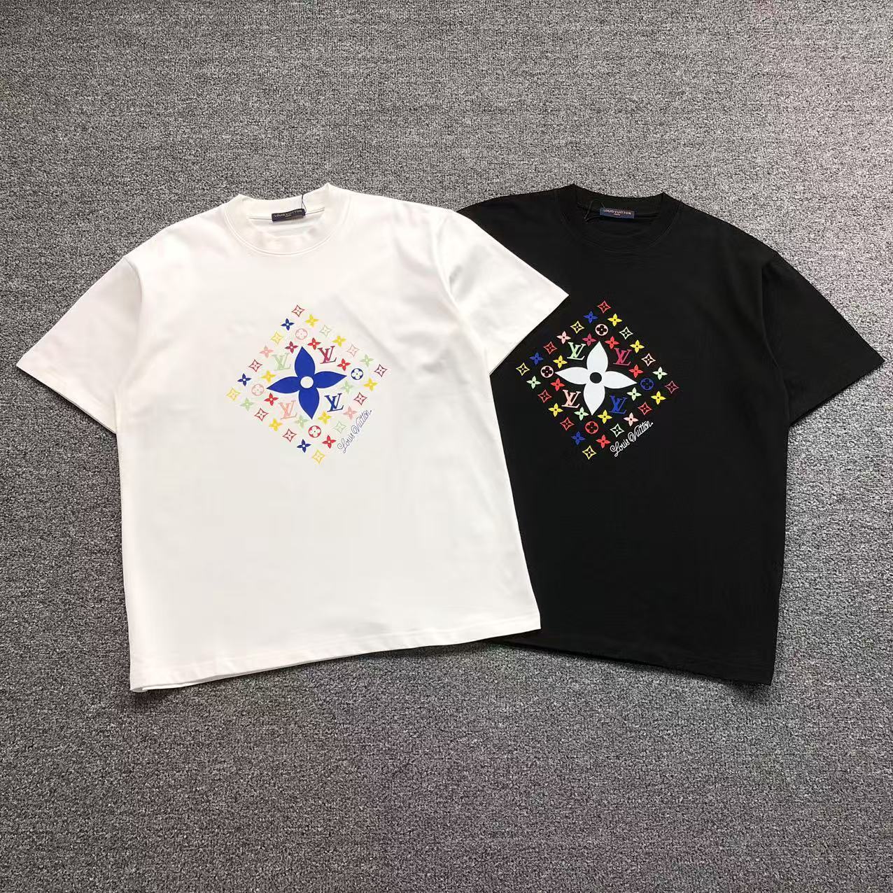 T-shirt - Louis Vuitton