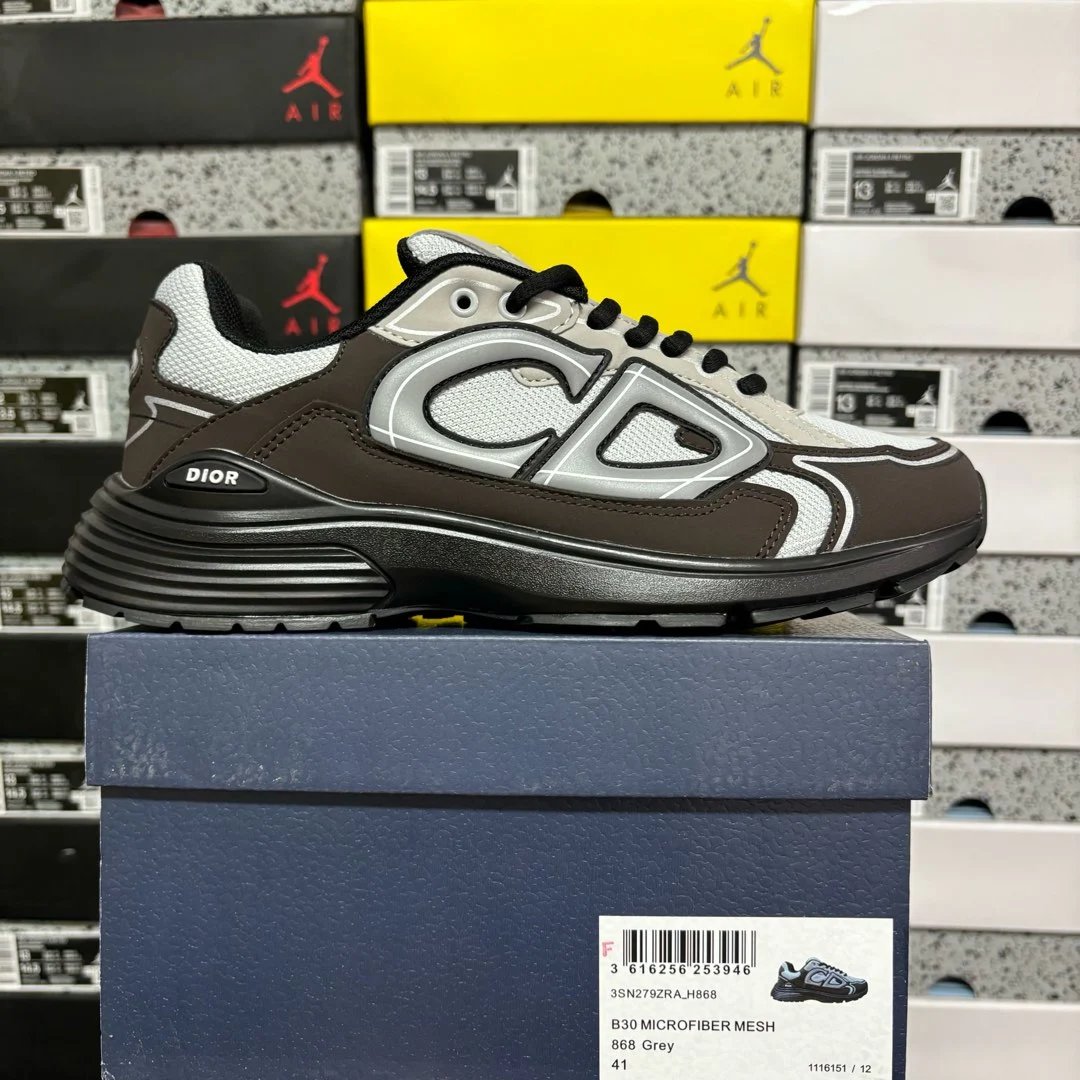 Dior - B30