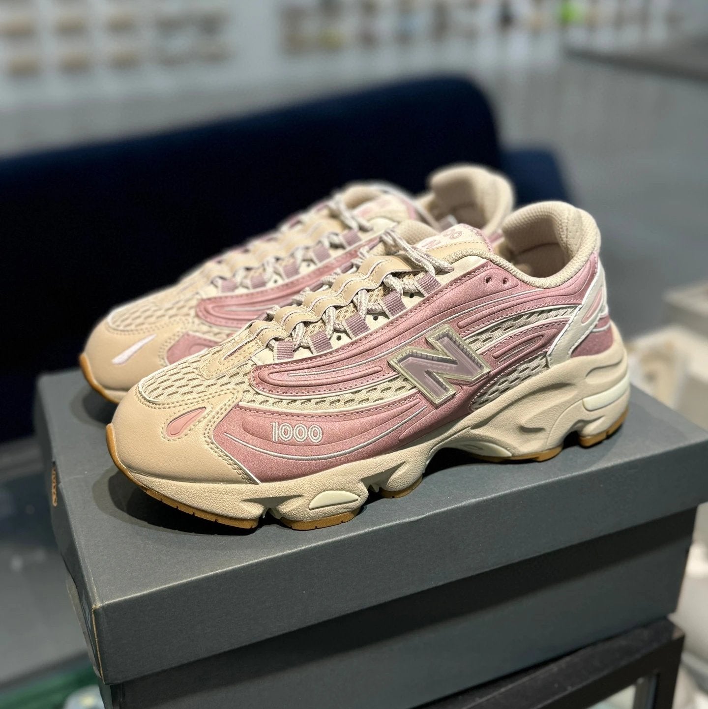 New Balance - 1000