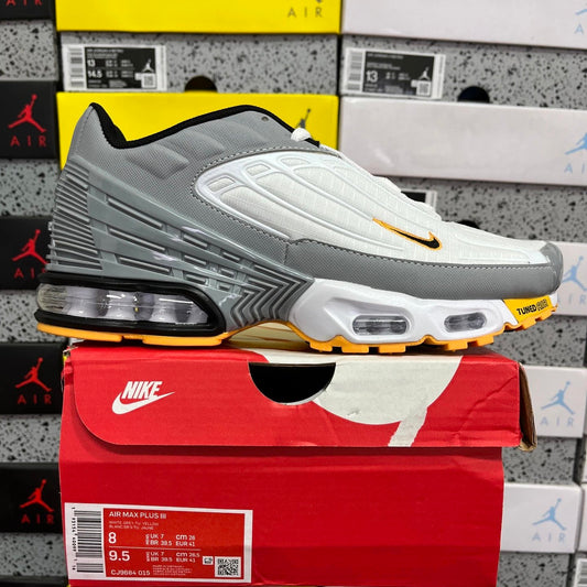 Nike - Air MAX PLUS III