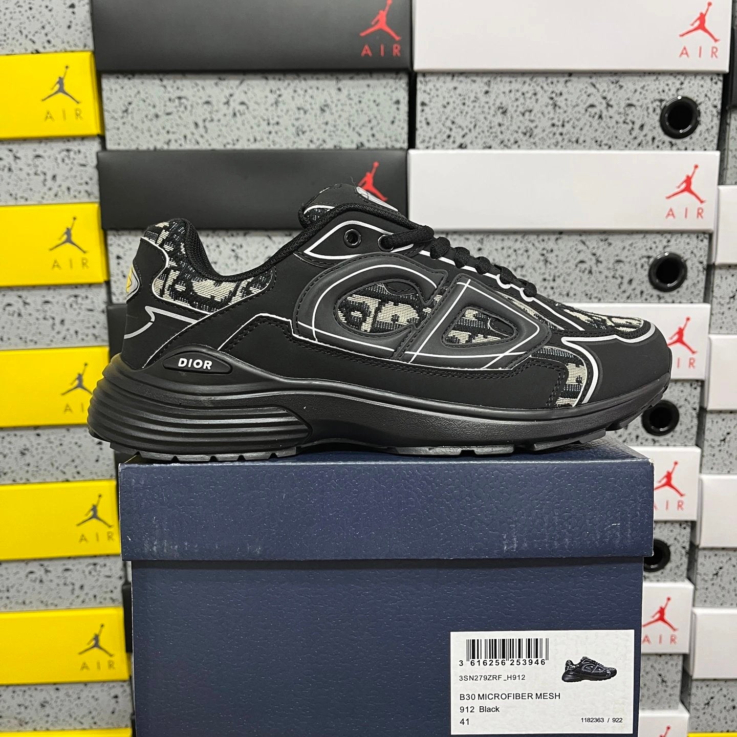 Dior - B30